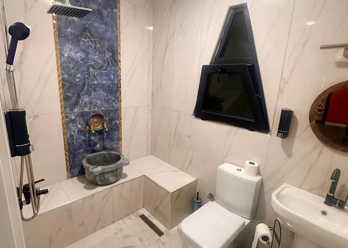 Bigados & 홀리데이파크 *